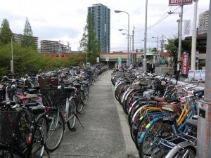 Radl Parkplatz kostenpflichtig (rosa Zettel)